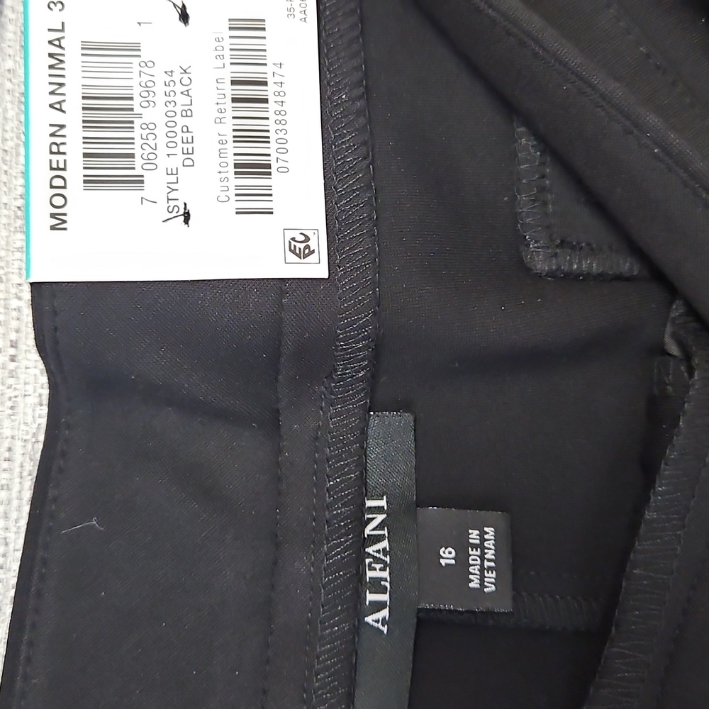 Alfini Black skinny leg pants 16 - Picture 5 of 5